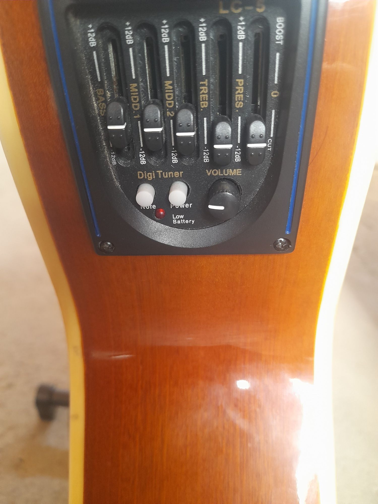 Гитара ~ Gitara sotiladi нейлон