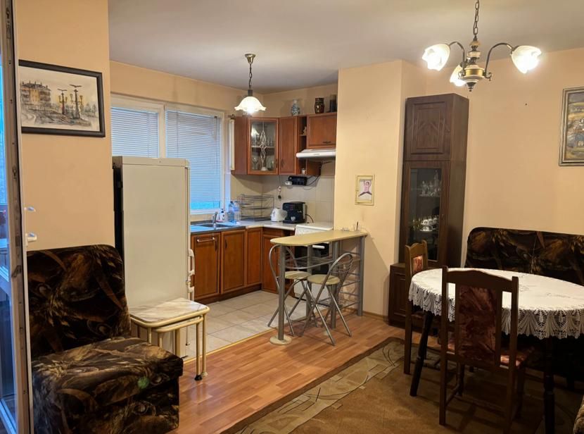 Дава се под наем Двустаен апартамент в София, Мусагеница - 60 кв.м за 610 € - Снимка #1