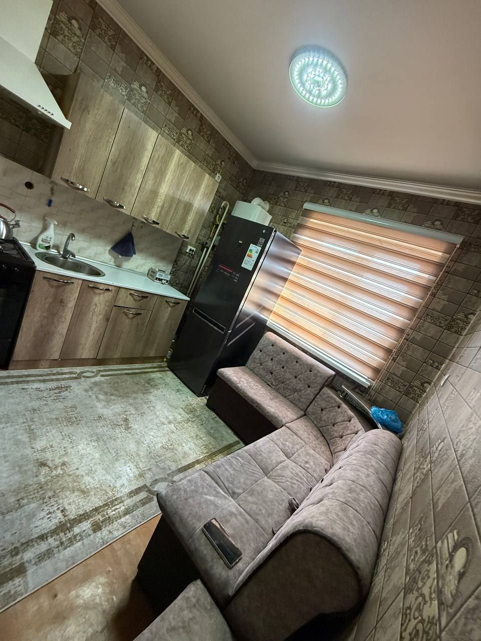 2 xonalik kvartira ijaraga beriladi. Fargona shahar. Lyuks. 300$