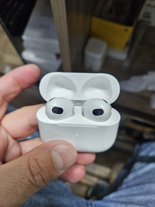 Airpods 3 в идялный состоянии