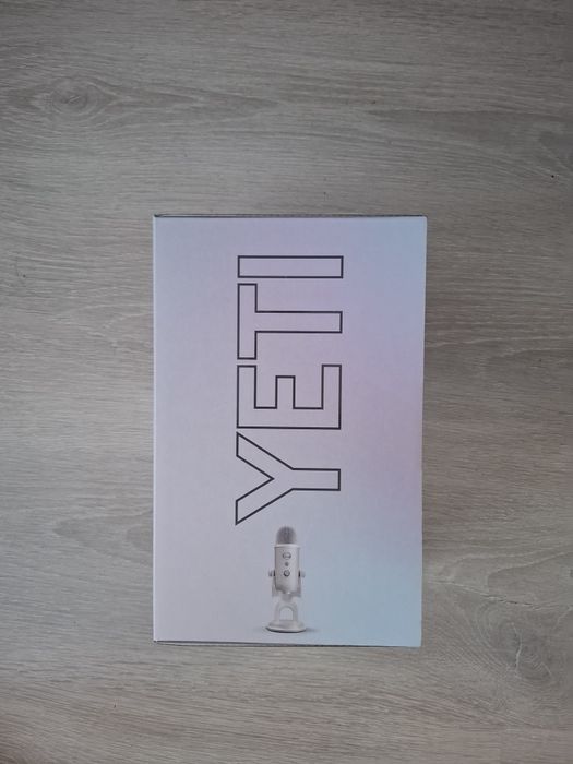 Yeti - Aurora Collection (White Mist)