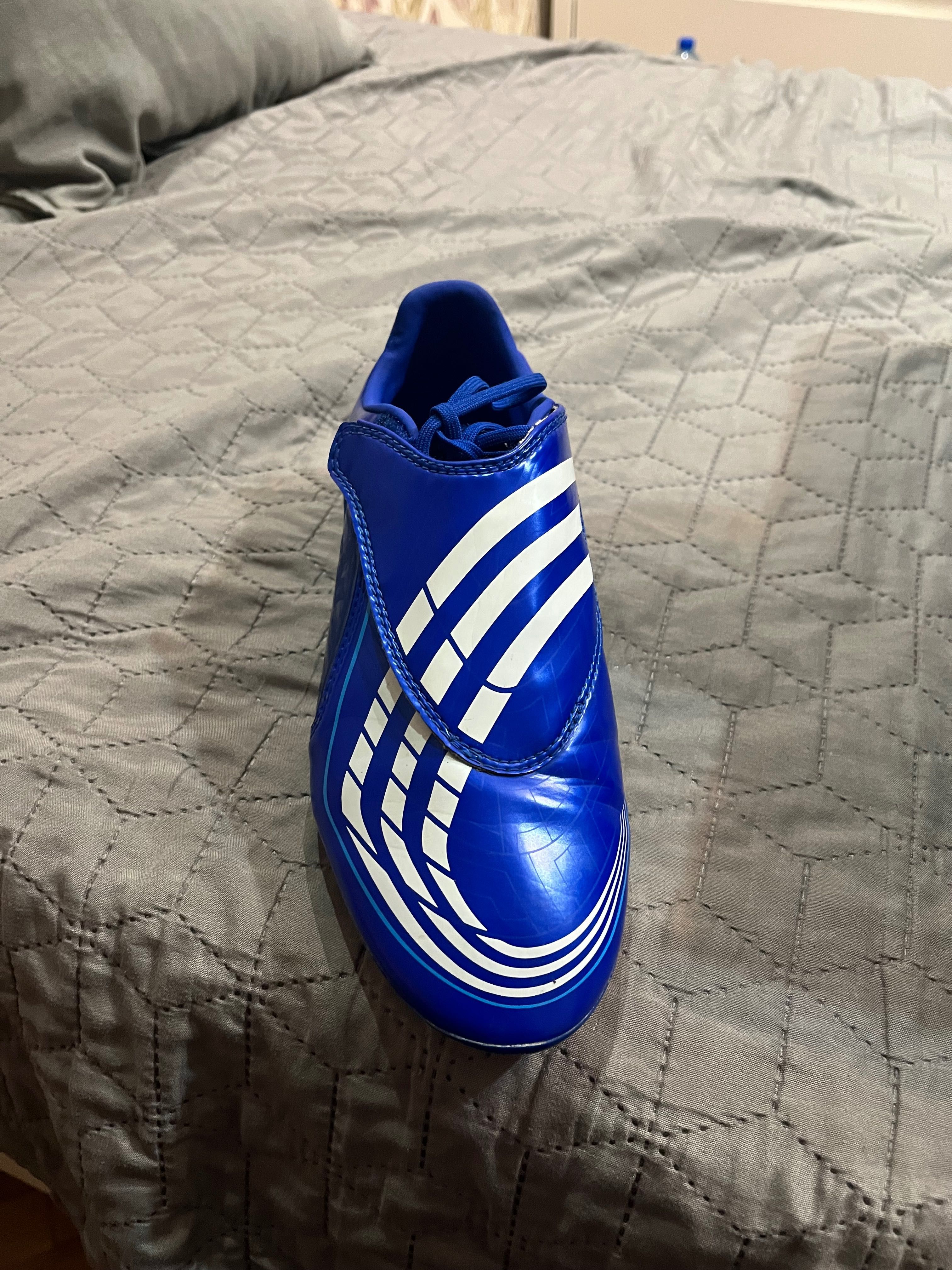 Футболни  бутонки Adidas f30