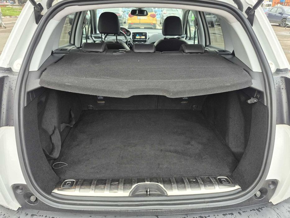 Peugeot 2008 facelift  120CP