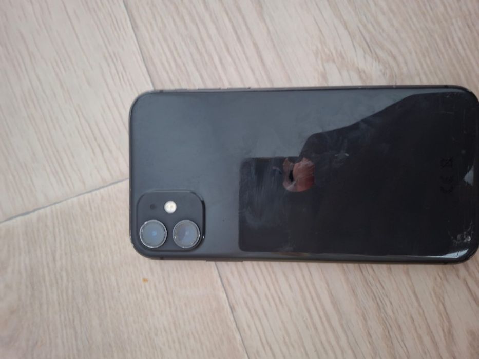 Айфон 11 черный светь