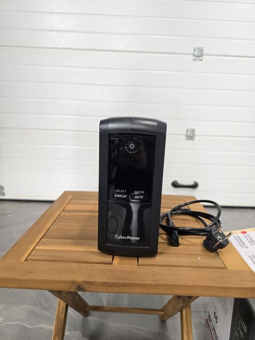 UPS CyberPower VP700ELCD - 700 VA / 390W, ca nou