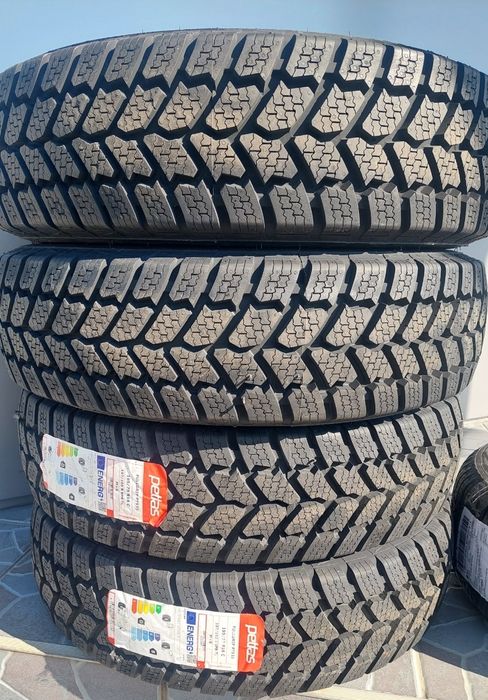 Anvelope 195 70 R15 C Petlas iarna