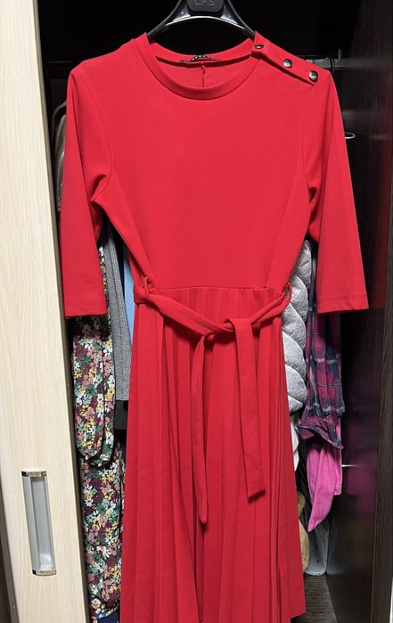 Платье французской длины в идеальном состоянии