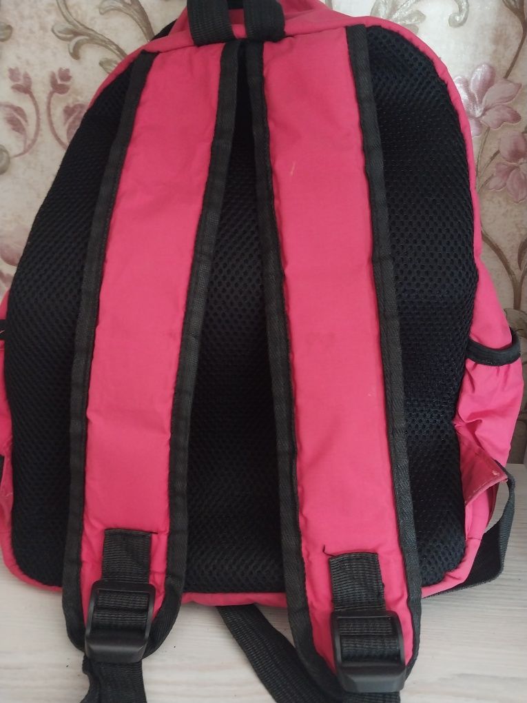 Рюкзак для походов или для школы
