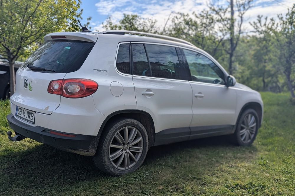 Schimb Volkswagen Tiguan 2.0 TSI 4x4  2011 cu pickup 4x4