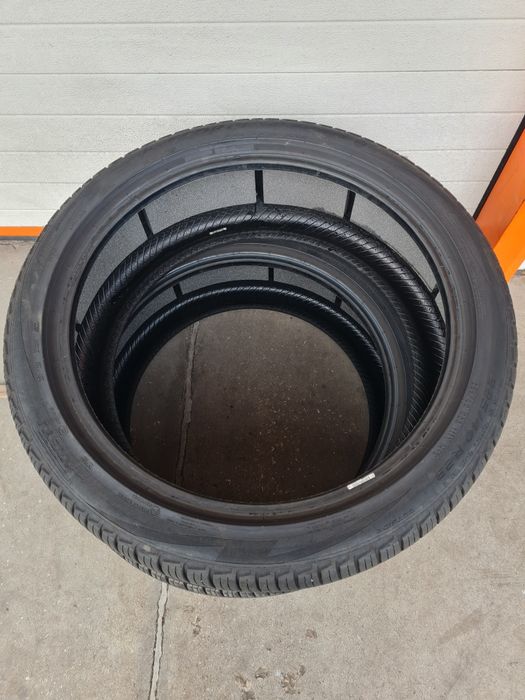 Всесезонни гуми 2 броя PIRELLI ScorpionZero 285 40 R23 дот 4923