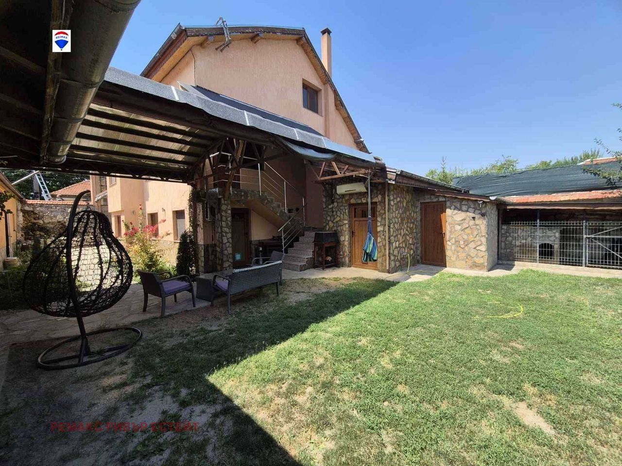 Продава се Къща в с. Басарбово, Област Русе - 605 кв.м за 926 €/кв.м - Снимка #3