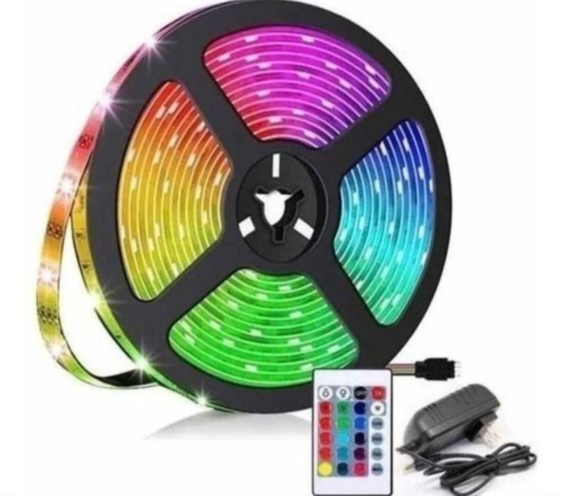 Banda LED 5m cu adaptor priza și telecomanda , Banda RGB Birou Baie et