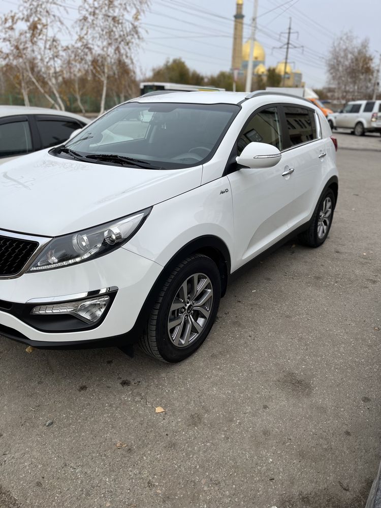 Срочно Kia sportage 2,4