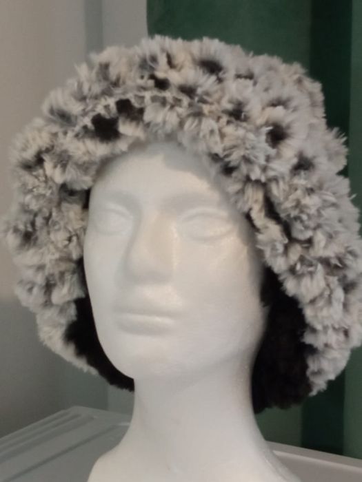 Шапочки ручной работы