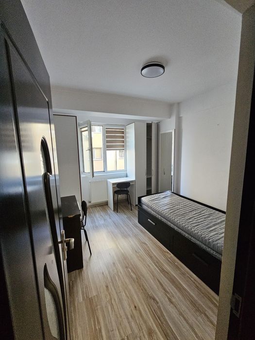 Inchiriez apartament