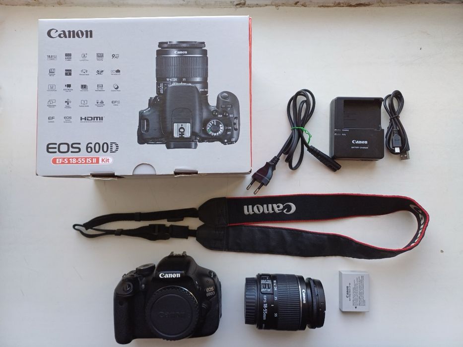 Фотокамера Canon EOS 600D Kit 18-55 II