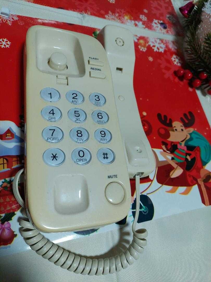 Telefon fix cu taste