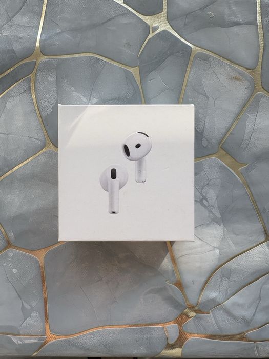 Продам airpods 4 оригинал