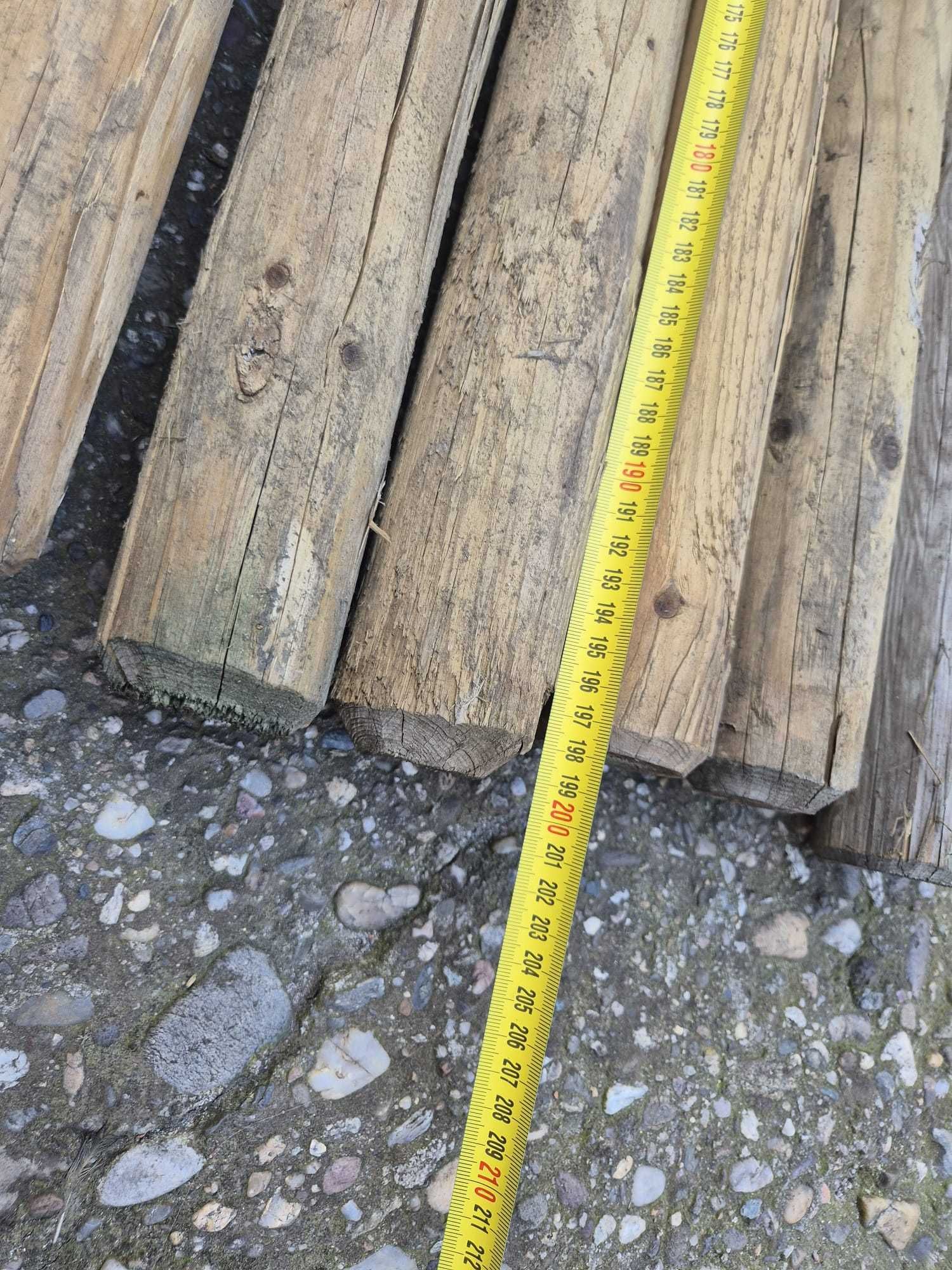 220 Stalpi lemn tratati, diametru 6-7 cm, lungime 2m, 15 lei/buc