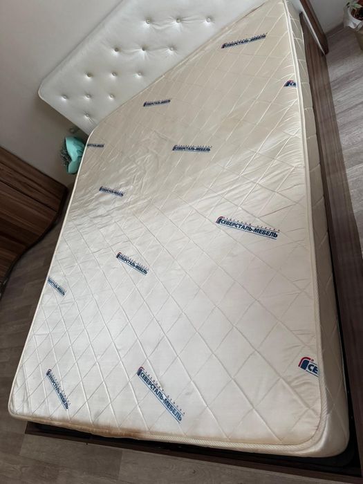 Продам матрас двуспальный 160×200
