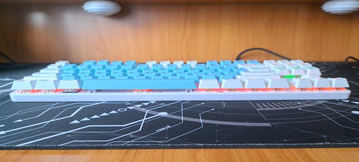 Tastatura Qwertykey k400