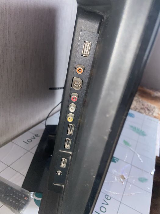 Продам телевизор