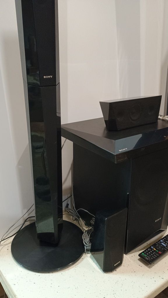 Система за домашно кино Sony BDV-E4100