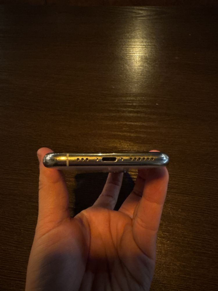 Iphone 11pro yaxshi