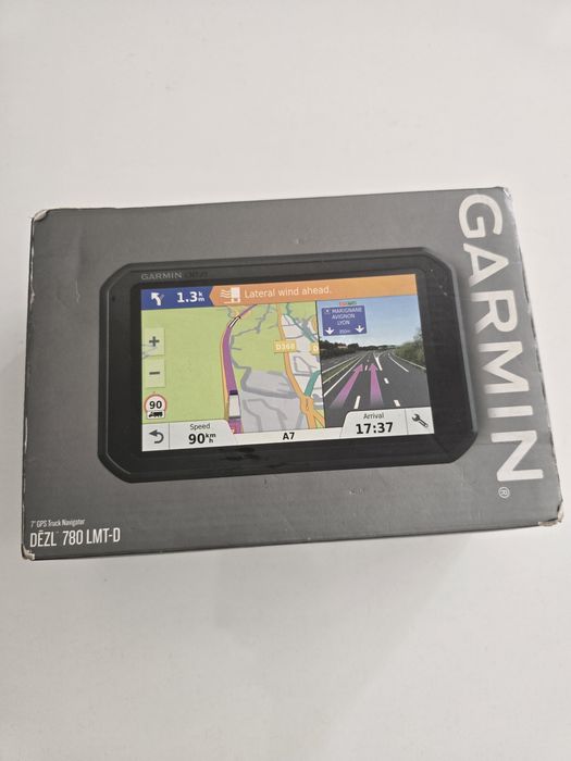 Навигация за камион Garmin Dezl 780 LMT-D