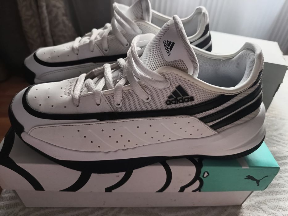 Pantofi sport adidas