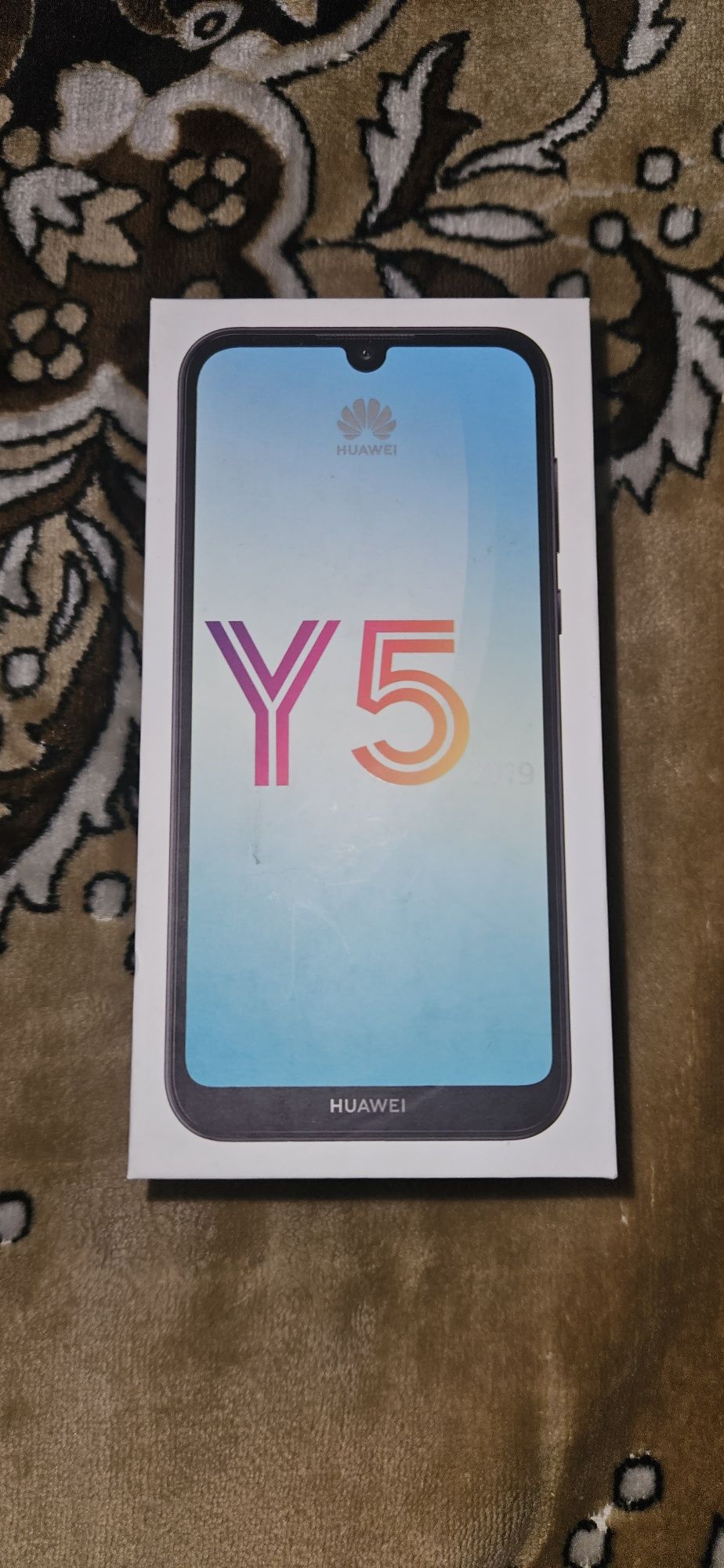 Продаётся телефон Huawei Y5. В хорошем состоянии