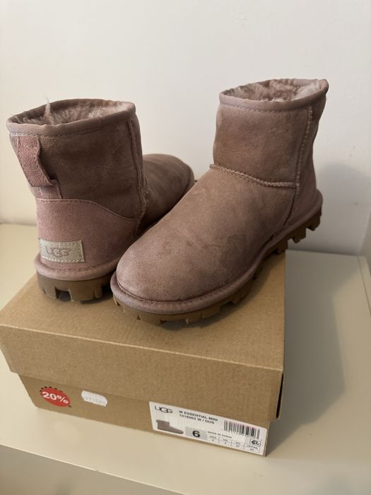 UGG originale marime 37