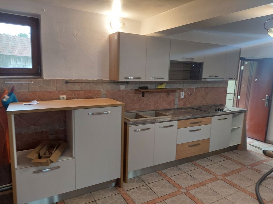 Montaj mobila și dezasamblare