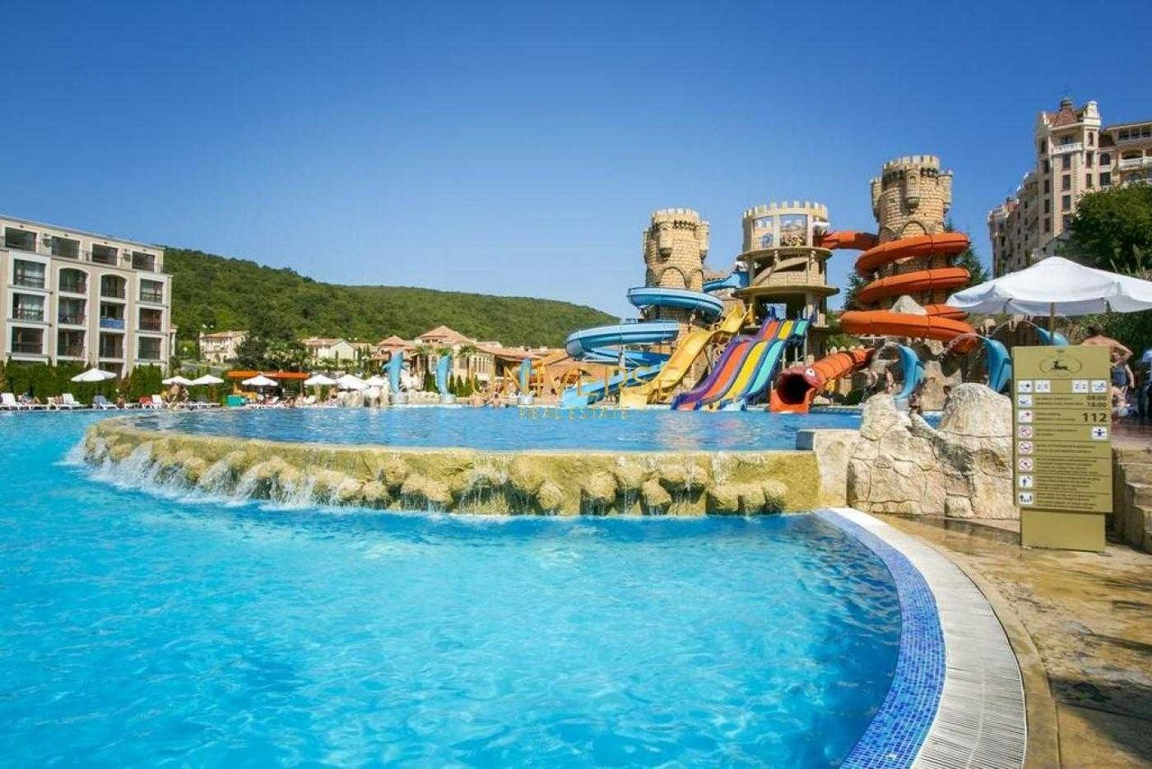 Продава се Двустаен апартамент в к.к. Елените - 55 кв.м за 1182 €/кв.м - Снимка #10