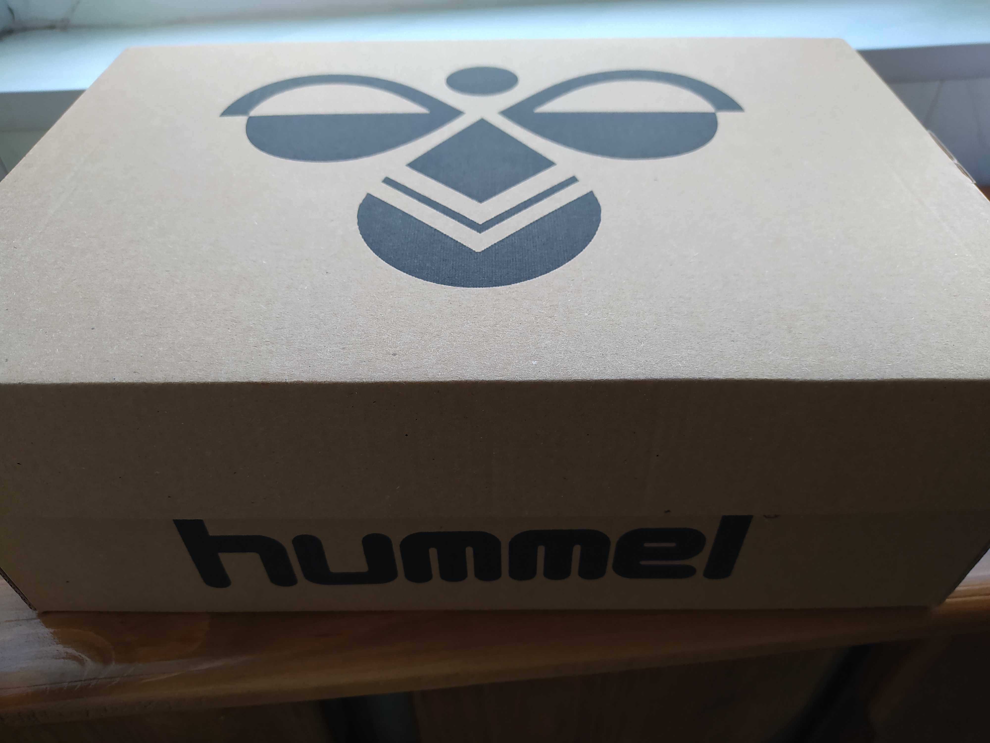 Продавам  маратонки hummel ЧИСТО НОВИ