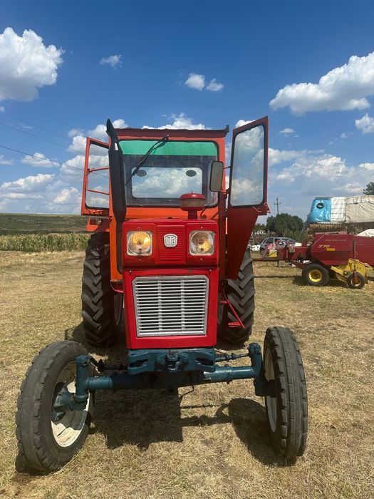 Tractor  utb 650