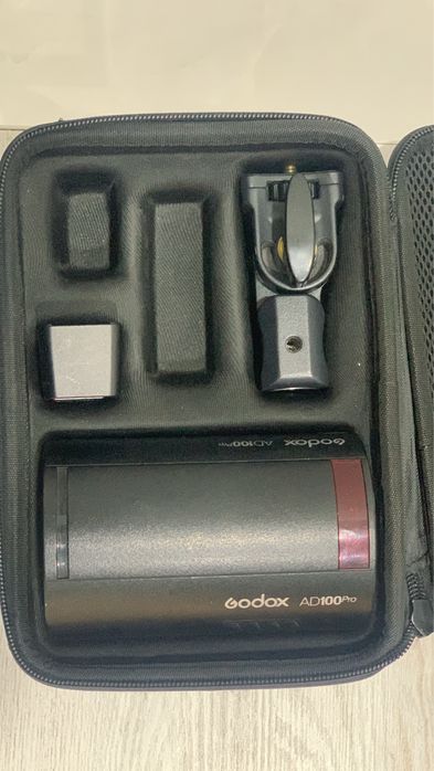 Godox Ad100 Sotiladi. holati yaxshi