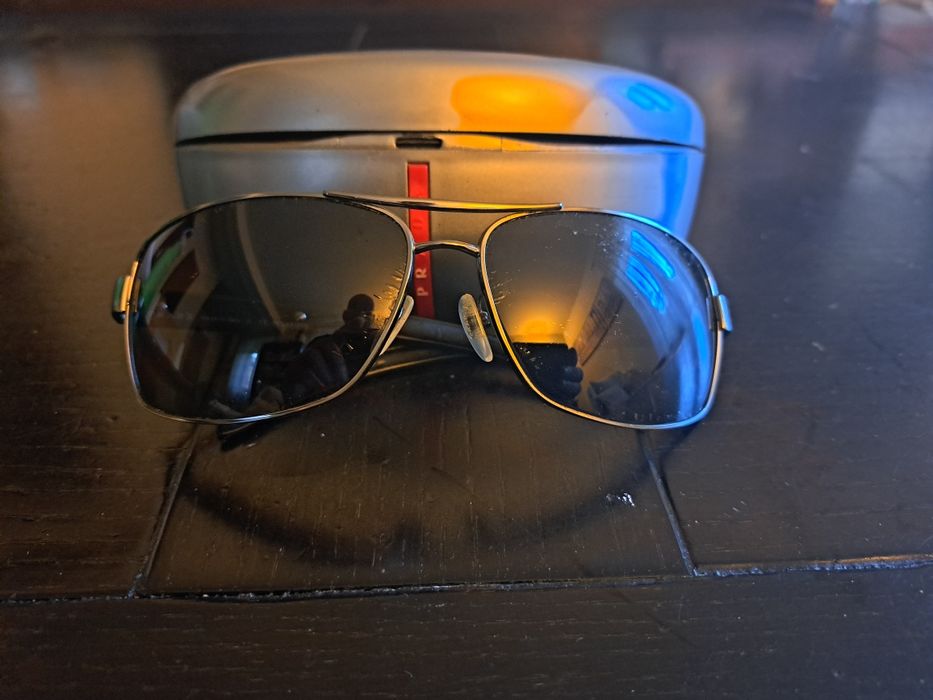 Ochelari de soare Prada