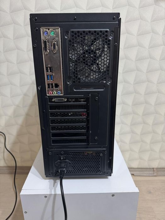 PC Gaming - RTX 2060, Intel I5 10400F