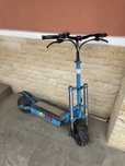 Vand trotineta electrica g-booster 5600w,probleme la baterie