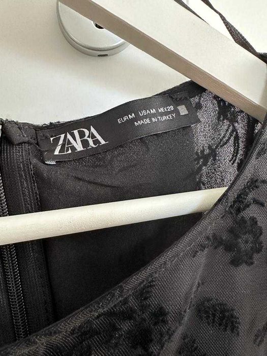 Rochie de eveniment ZARA