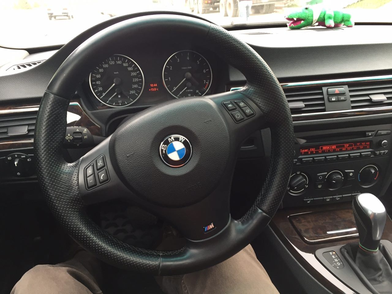 BMW 325 xi e90 2006 г