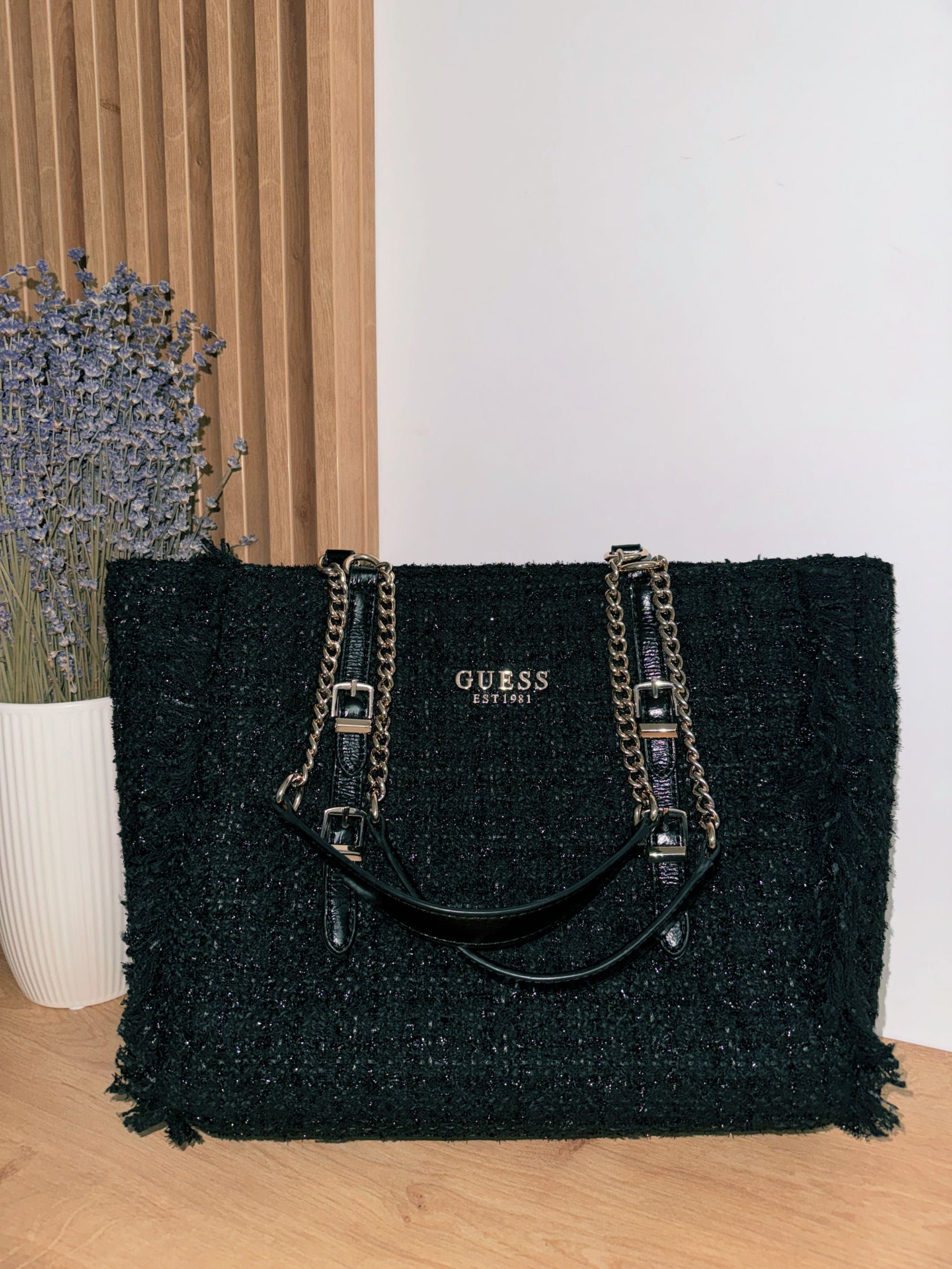 Geantă exclusivă Guess