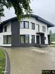 Casa de vanzare, 234.5 mp, complet mobilata si decorata premium