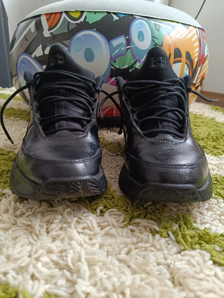 Jordan max aura 3 full black