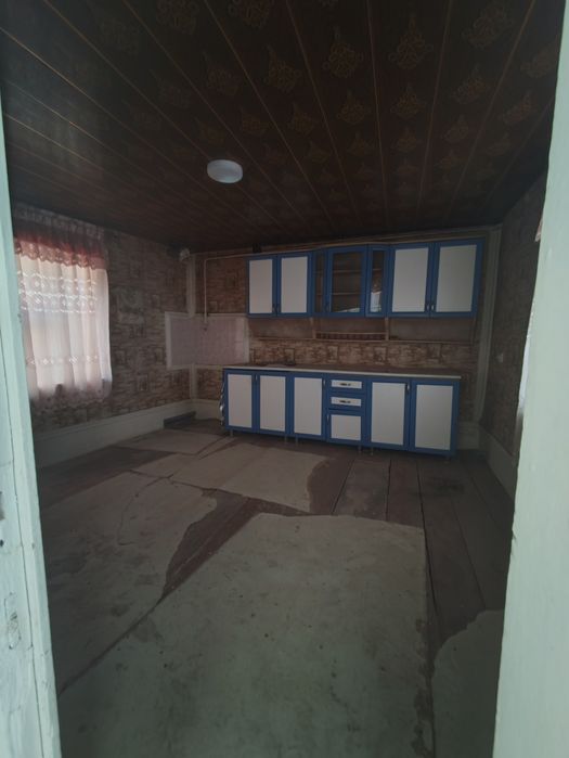 1.5 Sotox Opshi Dvor 3 Ta Xona Oshxona