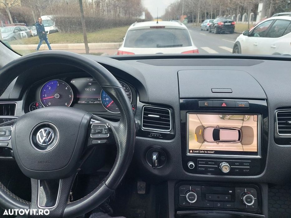 Wolkswagen Touareg 3.0 v6 245cp /Panoramic/Camere 360 / Jante r21