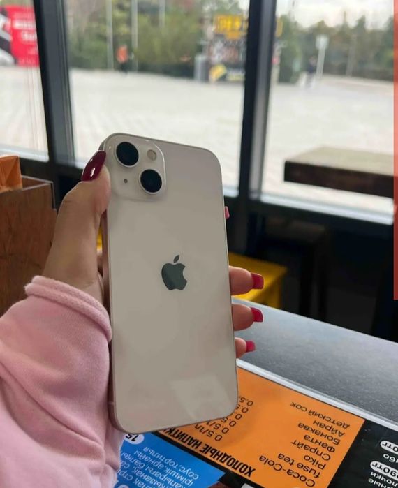 Продам iPhone 13