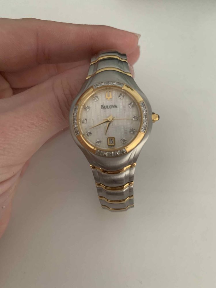 дамски часовник Bulova