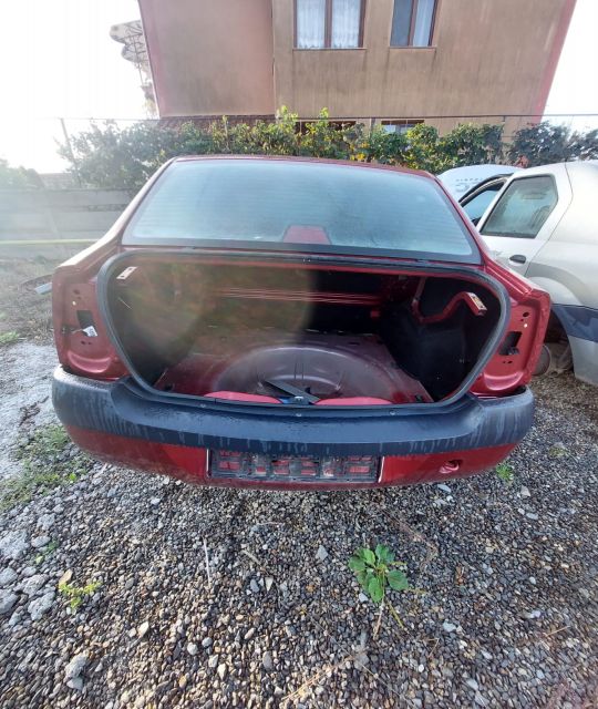 Furtun aer Dacia Logan prima generatie